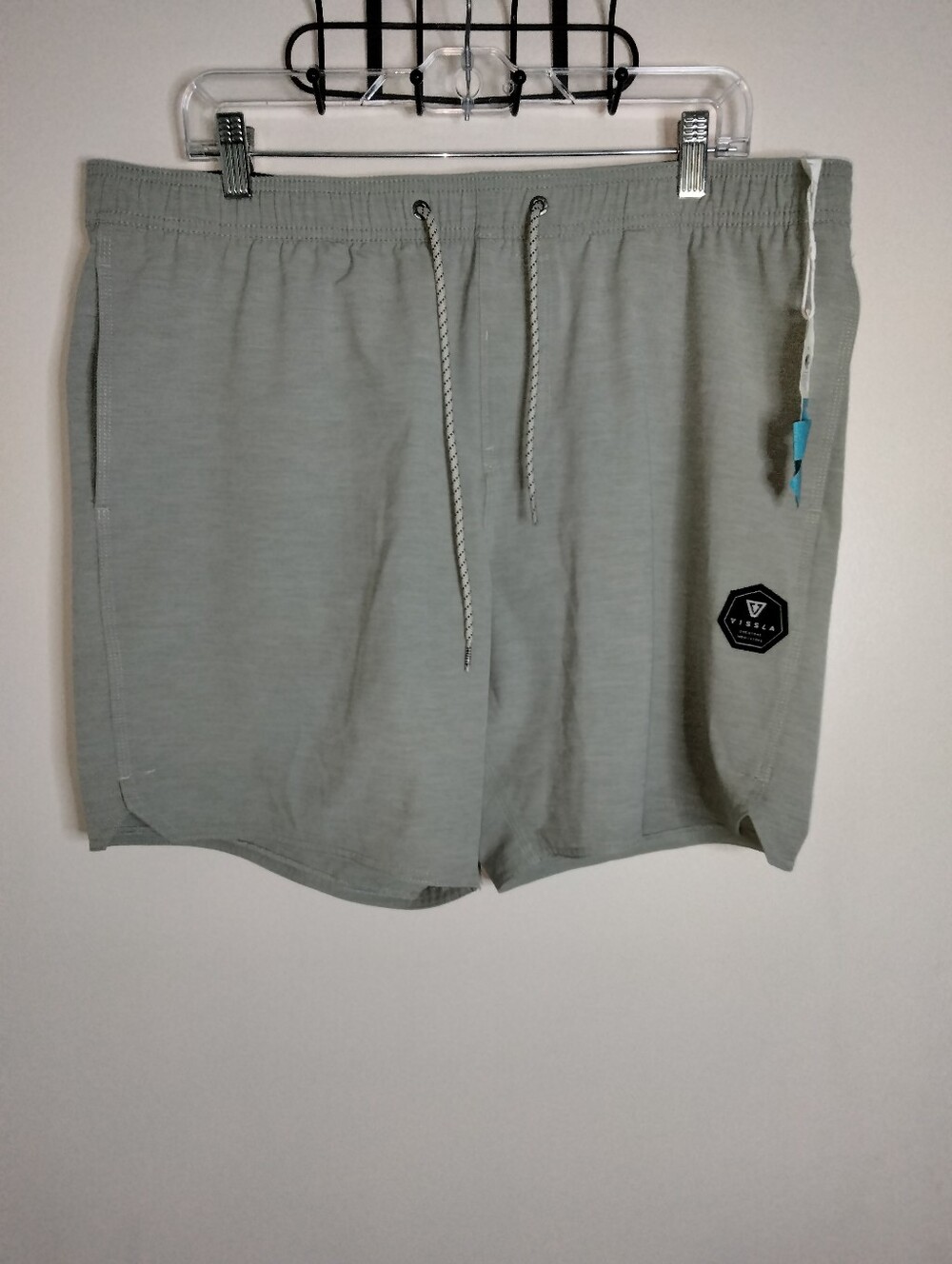 VISSLA (Sz XXL) Men’s Green Ecolastic Drawstring Breakers 16.5" Shorts (NEW-NWT)